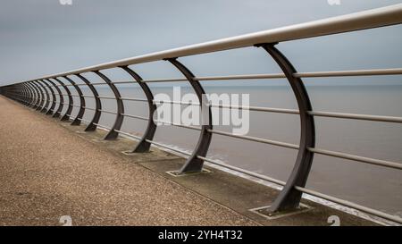 Geschwungene Geländer, Elizeys Promenade, England, Vereinigtes Königreich Stockfoto