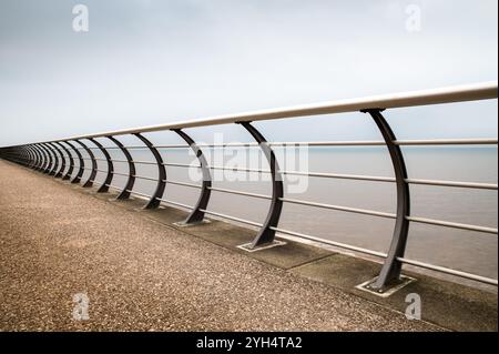Geschwungene Geländer, Elizeys Promenade, England, Vereinigtes Königreich Stockfoto