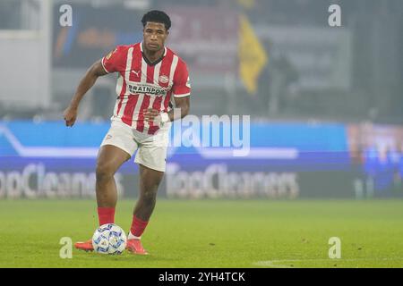 Breda, Niederlande. November 2024. BREDA, NIEDERLANDE - 9. NOVEMBER: Ryan Flamingo von PSV läuft mit dem Ball während eines niederländischen Eredivisie-Spiels zwischen NAC Breda und PSV im Rat Verlegh Stadion am 9. November 2024 in Breda, Niederlande. (Foto von Joris Verwijst/Orange Pictures) Credit: Orange Pics BV/Alamy Live News Stockfoto