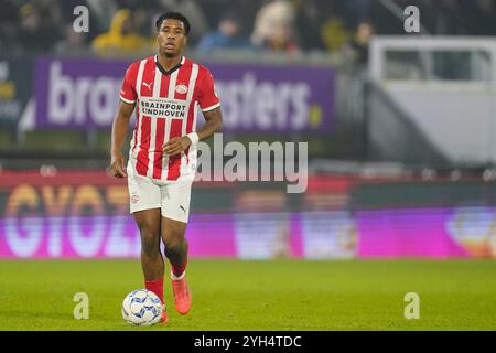 Breda, Niederlande. November 2024. BREDA, NIEDERLANDE - 9. NOVEMBER: Ryan Flamingo von PSV sieht sich während eines niederländischen Eredivisie-Spiels zwischen NAC Breda und PSV im Rat Verlegh Stadion am 9. November 2024 in Breda an. (Foto von Joris Verwijst/Orange Pictures) Credit: Orange Pics BV/Alamy Live News Stockfoto