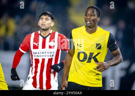 BREDA, Niederlande. November 2024. Fußball, Rat Verlegh Stadion, niederländische eredivisie, Saison 2024/2025, während des Spiels NAC - PSV, NAC Breda Verteidiger Terence Kongolo Credit: Pro Shots/Alamy Live News Stockfoto