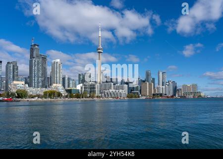 Blick auf die Skyline von Toronto vom Ontario Lake. Toronto, Kanada. Stockfoto