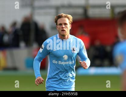 München, Deutschland, 09. November 2024: Fussball, Herren, 3.Liga, Saison 2024/2025, TSV 1860 München - SV Waldhof Mannheim, Grünwalder Stadion Thore Jacobsen (TSV 1860 München) Kopf, Oberkörper DFB-Vorschriften verbieten jede Verwendung von Fotografien als Bildsequenzen und/oder Quasi-Video Stockfoto