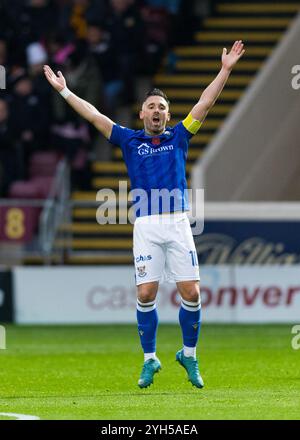 Motherwell, Schottland. November 2024. Nicky Clark (10–St Johnstone) beschwert sich über eine Entscheidung gegen seine Seite Motherwell vs St Johnstone - Scottish Premiership Credit: Raymond Davies / Alamy Live News Stockfoto