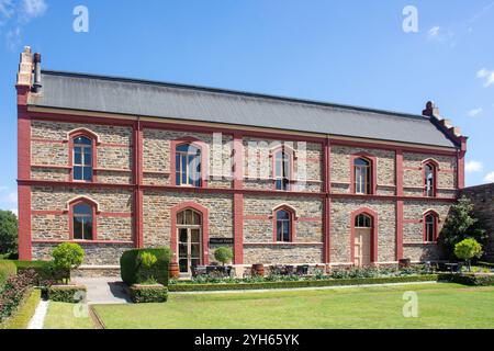 Kellertür, Chateau Tanunda aus dem 19. Jahrhundert, Basedow Road, Tanunda, Barossa Valley, South Australia, Australien Stockfoto