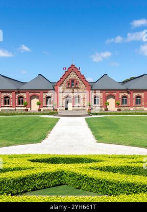 19. Jahrhundert Chateau Tanunda Winery from Gardens, Basedow Road, Tanunda, Barossa Valley, South Australia, Australien Stockfoto