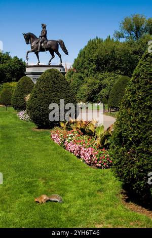 Boston, MA, USA - 18.9.2010: Statue von George Washington im Bostoner Public Garden Stockfoto