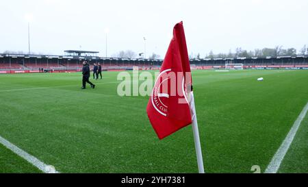 Almere, Niederlande. November 2024. ALMERE, 10-11-2024, Yanmar Stadium, Saison 2024/2025, Dutch Eredivisie Football. Überblick über das stadion vor dem Spiel Almere City - Feyenoord Credit: Pro Shots/Alamy Live News Stockfoto