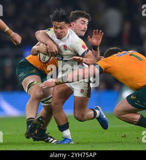 London, Großbritannien. November 2024. England gegen Australien – Autumn Nations Series – Twickenham. Marcus Smith in Aktion. Bildnachweis: Mark Pain/Alamy Live News Stockfoto