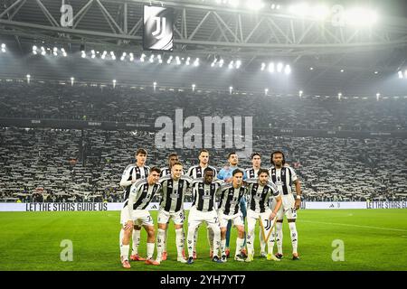 Turin, Italien, Italien. November 2024. Team von Juventus während des Serie A Spiels zwischen Juventus FC und Turin im Allianz Stadium am 9. November 2024 in Turin. (Kreditbild: © Matthieu Mirville/ZUMA Press Wire) NUR REDAKTIONELLE VERWENDUNG! Nicht für kommerzielle ZWECKE! Stockfoto