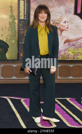 Los Angeles, USA. November 2024. Ashley Tisdale kam am 9. November 2024 zur „Wicked“ Los Angeles Premiere im Dorothy Chandler Pavilion in Los Angeles, KALIFORNIEN. © Janet Gough/AFF-USA. COM Credit: AFF/Alamy Live News Stockfoto