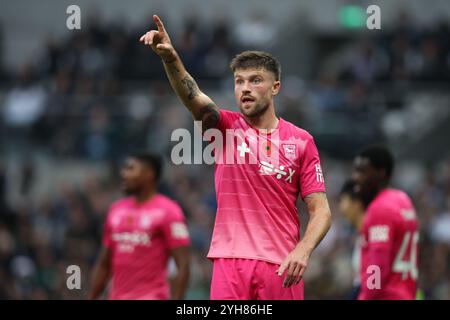 LONDON, Großbritannien - 10. November 2024: Cameron Burgess aus Ipswich Town während des Premier League-Spiels zwischen Tottenham Hotspur FC und Ipswich Town FC im Tottenham Hotspur Stadium (Foto: Craig Mercer/ Alamy Live News) Stockfoto