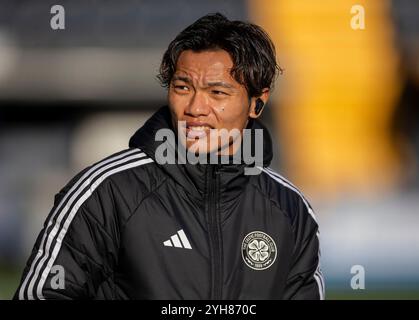 Kilmarnock, Schottland. 10. November 2024; Rugby Park, Kilmarnock, Schottland: Scottish Premiership Football, Kilmarnock versus Celtic; Reo Hatate von Celtic Credit: Action Plus Sports Images/Alamy Live News Stockfoto