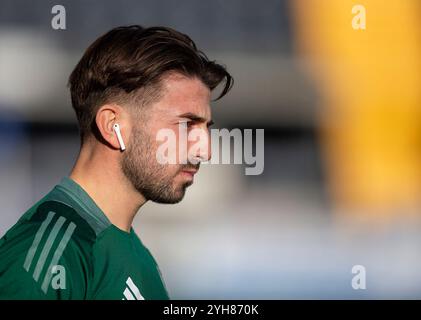 Kilmarnock, Schottland. 10. November 2024; Rugby Park, Kilmarnock, Schottland: Scottish Premiership Football, Kilmarnock versus Celtic; Greg Taylor von Celtic Credit: Action Plus Sports Images/Alamy Live News Stockfoto