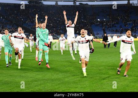 Rom, Italien. November 2024. Die Bologna-Spieler feiern am 10. November 2024 das Fußballspiel der Serie A zwischen AS Roma und Bologna FC im Olimpico-Stadion in Rom (Italien). Quelle: Insidefoto di andrea staccioli/Alamy Live News Stockfoto