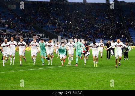 Rom, Italien. November 2024. Die Bologna-Spieler feiern am 10. November 2024 das Fußballspiel der Serie A zwischen AS Roma und Bologna FC im Olimpico-Stadion in Rom (Italien). Quelle: Insidefoto di andrea staccioli/Alamy Live News Stockfoto