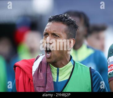 Lisboa, Portugal. November 2024. Estádio Jose Gomes Nani sicherte sich Unterstützung für das Spiel während des Liga Portugal Betclic 2024/25-Spiels zwischen Estrela da Amadora und Nacional da Madeira Estádio am 10. November 2024 in Lisboa, Portugal. (Miguel Lemos/SPP) Credit: SPP Sport Press Photo. /Alamy Live News Stockfoto