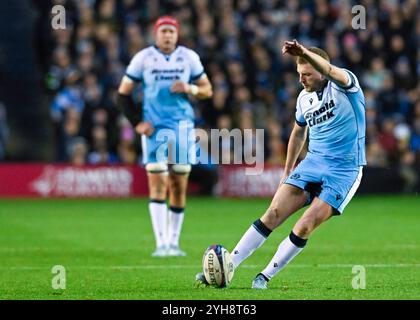 Edinburgh, Großbritannien. November 2024. Finn Russell aus Schottland während des Autumn Nation Series-Spiels im Murrayfield Stadium, Edinburgh. Der Bildnachweis sollte lauten: Neil Hanna/Sportimage Credit: Sportimage Ltd/Alamy Live News Stockfoto