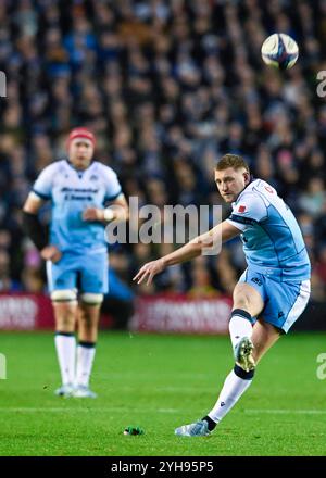 Edinburgh, Großbritannien. November 2024. Finn Russell aus Schottland während des Autumn Nation Series-Spiels im Murrayfield Stadium, Edinburgh. Der Bildnachweis sollte lauten: Neil Hanna/Sportimage Credit: Sportimage Ltd/Alamy Live News Stockfoto