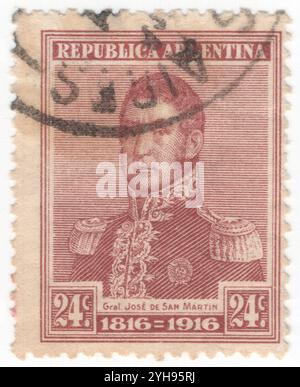 ARGENTINIEN - 9. Juli 1916: 24 Centavos rotbraune Briefmarke mit Porträt von José de San Martín (Jose Francisco de San Martín y Matorras), bekannt als der Befreier von Argentinien, Chile und Peru. Der argentinische General und der Hauptführer des erfolgreichen Kampfes um die Unabhängigkeit vom Spanischen Reich, das als Beschützer Perus diente. Hundertjahrfeier der Unabhängigkeitserklärung Spaniens durch Argentinien am 9. Juli 1816 Stockfoto