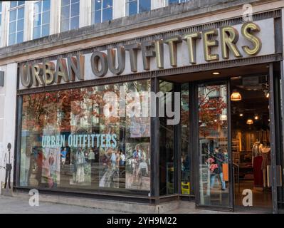 High Street Zweigstelle des Mode- und Bekleidungsgeschäfts in der Ober Bar Street, Southampton, Hampshire, Großbritannien Stockfoto