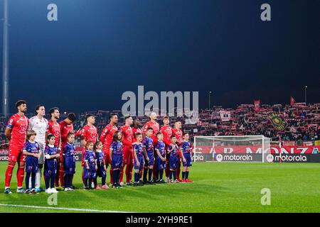 Monza, Italie. November 2024. AC Monza Line-up während des italienischen Meisterschaftsspiels Serie A zwischen AC Monza und SS Lazio am 10. November 2024 im U-Power Stadium in Monza, Italien - Foto Morgese-Rossini/DPPI Credit: DPPI Media/Alamy Live News Stockfoto