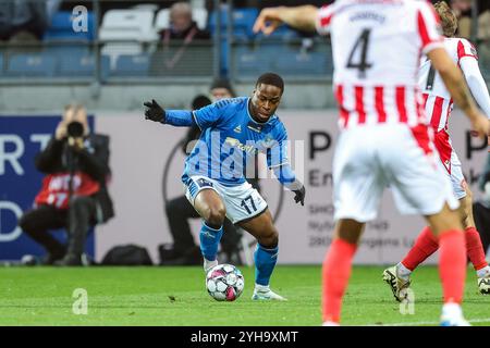 Lyngby, Dänemark. November 2024. Jonathan Amon (17) von Lyngby BK wurde während des dänischen 3F Superliga-Spiels zwischen Lyngby BK und Aalborg BK im Lyngby Stadion in Lyngby gesehen. Quelle: Gonzales Photo/Alamy Live News Stockfoto