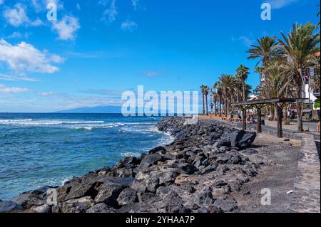 Teneriffa, Kanarische Inseln, Spanien 11.03.2024 Playa Las Americas Küste. November 2024 Stockfoto