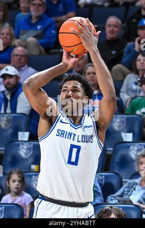 10. NOVEMBER 2024: Kellen Thames (0), der Wachmann von Saint Louis Billikens, macht einen Sprungschuss in einem regulären Saisonspiel, bei dem die Avila Eagles die Saint Louis Billikens besuchten. Fand in der Chaifetz Arena in St. Louis, MO, am Sonntag, 10. November 2024, Richard Ulreich/CSM statt Stockfoto