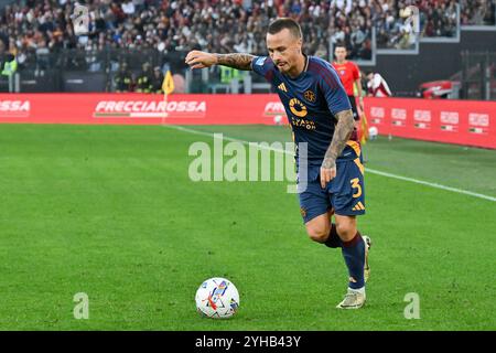 Roma, Italien. November 2024. Olimpico-Stadion, Rom, Italien - Angelino von AS Roma während der Serie A EniLive Football Match, Roma vs Bologna, 10. November 2024 (Foto: Roberto Ramaccia/SIPA USA) Credit: SIPA USA/Alamy Live News Stockfoto