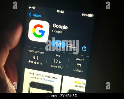 11. November 2024, Vereinigte Staaten von Amerika: Google App. Google LLC ist ein US-amerikanisches multinationales Technologieunternehmen, das sich auf internetbezogene Dienstleistungen und Produkte spezialisiert hat. Das Unternehmen ist in der Technologiebranche tätig und hat seinen Hauptsitz in Mountain View, Kalifornien. Sundar Pichai ist der CEO. Die Muttergesellschaft von Google, Alphabet Inc., hat einen Aktienticker von GOOGL. Zu den wichtigsten Produkten gehören die Google-Suchmaschine, YouTube, Google Cloud und Android. Google ist bekannt für seine Dominanz in der Online-Suche und -Werbung. Stockfoto