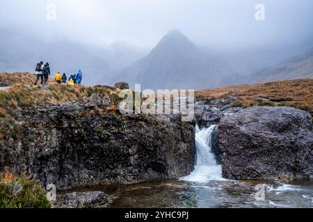 The Fairy Pools im Spätherbst, Glenbrittle, Isle of Skye, Schottland, Großbritannien. Stockfoto