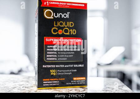 Avon, USA - 16. September 2022: Nahaufnahme der Marke Qunol für flüssiges CoQ10-Ergänzungsmittel Stockfoto