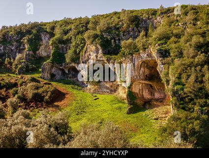 Buracas do Casmilo - Höhlen in Zentral-Portugal Stockfoto