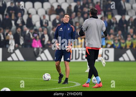 Iago Lozano Torhütertrainer Juventus FC und Carlo Pinsoglio Juventus FC während des Spiels der Serie A 2024/25 zwischen Juventus FC und Turin FC im Allianz Stadium am 9. November 2024 in Turin, Italien - ph Giuliano Marchisciano während des Spiels Juventus FC gegen Turin FC, italienische Fußball Serie A in Turin, Italien, 09. November 2024 Stockfoto