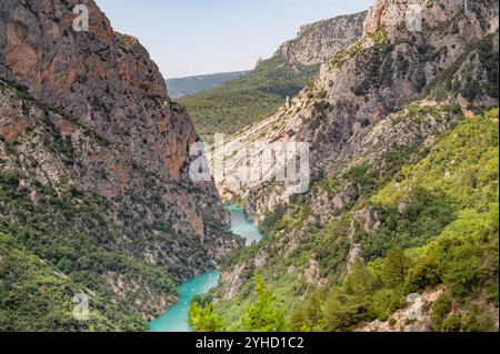 Die Schlucht des Verdon, die Schlucht des Flusses Verdon, gilt als einer der größten Schluchten Europas und touristischer Hotspot Frankreichs Stockfoto