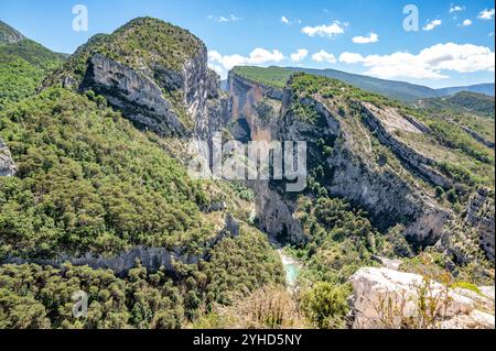 Die Schlucht des Verdon, die Schlucht des Flusses Verdon, gilt als einer der größten Schluchten Europas und touristischer Hotspot Frankreichs Stockfoto