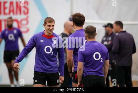 Englands Jack van Poortvliet (links) während eines Trainings im Pennyhill Park, Bagshot. Bilddatum: Montag, 11. November 2024. Stockfoto