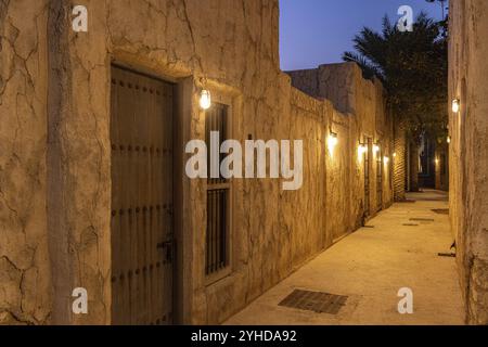 Abendtour durch die Altstadt von Dubai, Dubai, Vereinigte Arabische Emirate, Asien Stockfoto