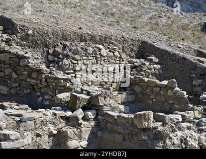 Archäologische Ausgrabungen auf der Krim, Ruinen von Gebäuden aus dem Mittelalter Stockfoto