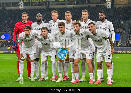 Mailand, Italien. November 2024. Der Start-11 von Neapel für das Spiel der Serie A zwischen Inter und Neapel bei Giuseppe Meazza in Mailand. Quelle: Gonzales Photo/Alamy Live News Stockfoto