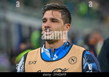 Mailand, Italien. November 2024. Giovanni Simeone aus Neapel sah vor dem Spiel der Serie A zwischen Inter und Neapel bei Giuseppe Meazza in Mailand. Quelle: Gonzales Photo/Alamy Live News Stockfoto