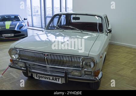 Moskau, Russland, 10. November 2018: Volga GAZ-24 Car (Made in 1983) auf der Ausstellung von alten und seltenen Autos, Europa Stockfoto