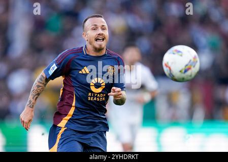 Rom, Italien. November 2024. Angelino von AS Roma während des Spiels der Serie A Enilive zwischen AS Roma und Bologna FC im Stadio Olimpico am 10. November 2024 in Rom. Quelle: Giuseppe Maffia/Alamy Live News Stockfoto