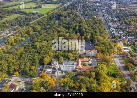 Luftbild, Kurhaus Bad Hamm und Kurpark, MVZ Prof. Dr. Uhlenbrock und Partner - Standort Hamm Kurpark, Klinik für Manuelle Therapie, herbstliche Bäume, Uentrop, Hamm, Ruhrgebiet, Nordrhein-Westfalen, Deutschland ACHTUNGxMINDESTHONORARx60xEURO *** Luftaufnahme, Kurhaus Bad Hamm und Kurpark, MVZ Prof Dr. Uhlenbrock und Partnerstandort Hamm Kurpark, Klinik für manuelle Therapie, Herbstbäume, Uentrop, Hamm, Ruhrgebiet, Nordrhein-Westfalen, Deutschland ACHTUNGxMINDESTHONORARx60xEURO Stockfoto