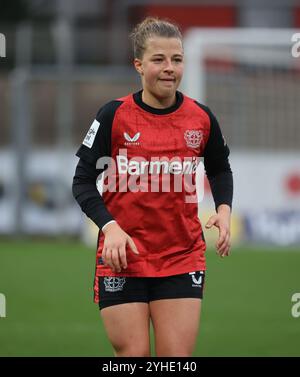 Leverkusen, Deutschland. November 2024. Kristin Koegel (Leverkusen), Leverkusen, Deutschland. November 2024. Frauen-Bundesliga, Spieltag 9, Bayer 04 Leverkusen - 1. FFC Turbine Potsdam. Quelle: Jürgen Schwarz/Alamy Live News Stockfoto