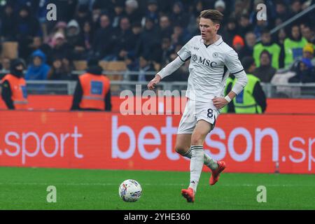 Mailand, Italien. November 2024. Scott Francis McTominay vom SSC Napoli wurde 2024/25 während des Fußballspiels der Serie A zwischen dem FC Internazionale und dem SSC Napoli im San Siro Stadium gesehen Stockfoto