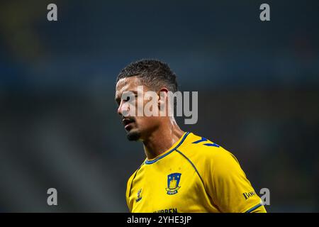 Broendby, Dänemark. November 2024. Frederik Alves Ibsen von Broendby IF im 3F Superliga-Spiel zwischen Broendby IF und FC Nordsjaelland im Broendby Stadion in Broendby. Quelle: Gonzales Photo/Alamy Live News Stockfoto