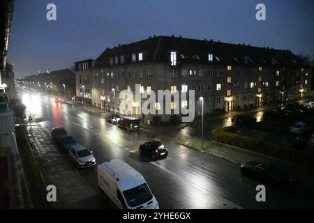 Kopenhagen/Dänemark/12 nOVr 2024/ dänischer Wetterregenabend in Kastrup Hauptstadt.Foto.Francis Joseph Dean/Dean Bilder) (nicht für kommerzielle Zwecke) Stockfoto