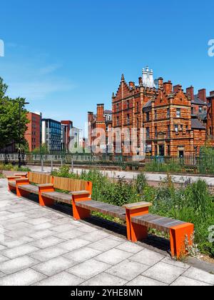 Großbritannien, South Yorkshire, Sheffield, Castlegate mit Blick auf Lady's Bridge. Stockfoto